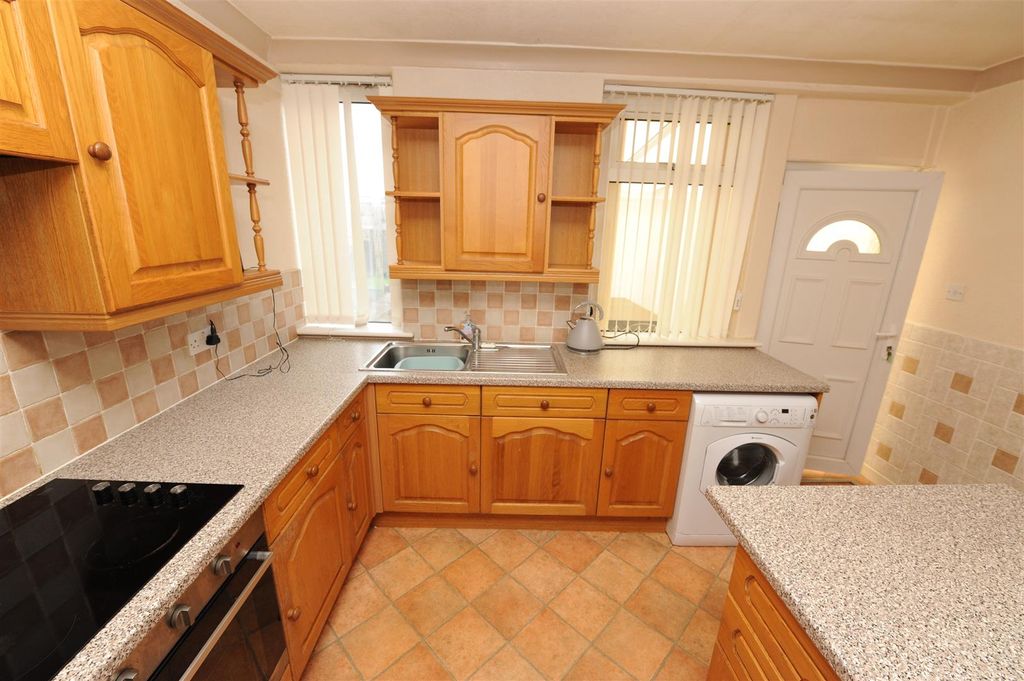 Property photo 3 of 15