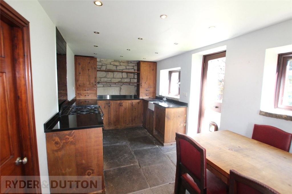Property photo 3 of 24 Kitchen/Diner