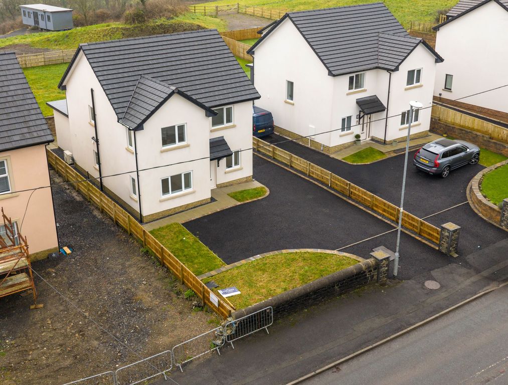 Property photo 1 of 39