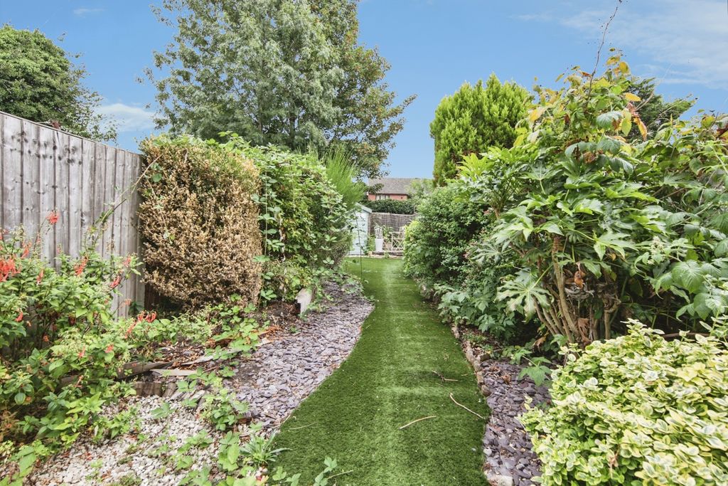 Property photo 2 of 20 Pbox-Img.Jpg