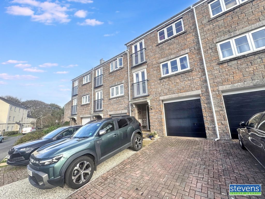 Property photo 1 of 17 Img_3878