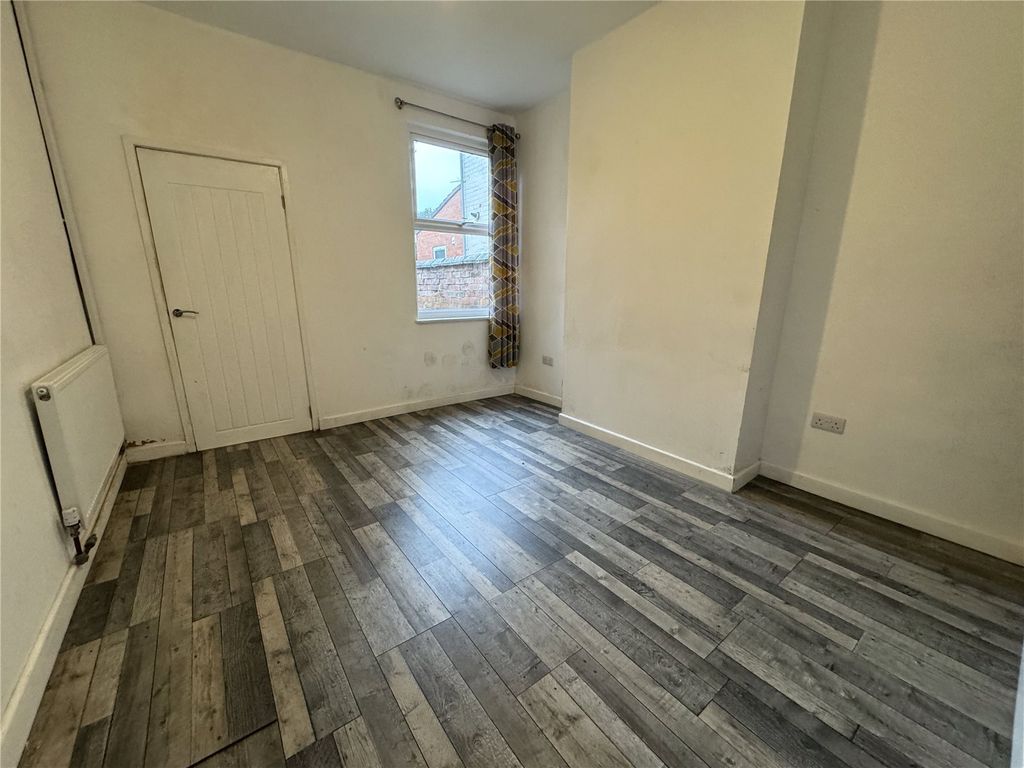 Property photo 2 of 7 Picture No. 26