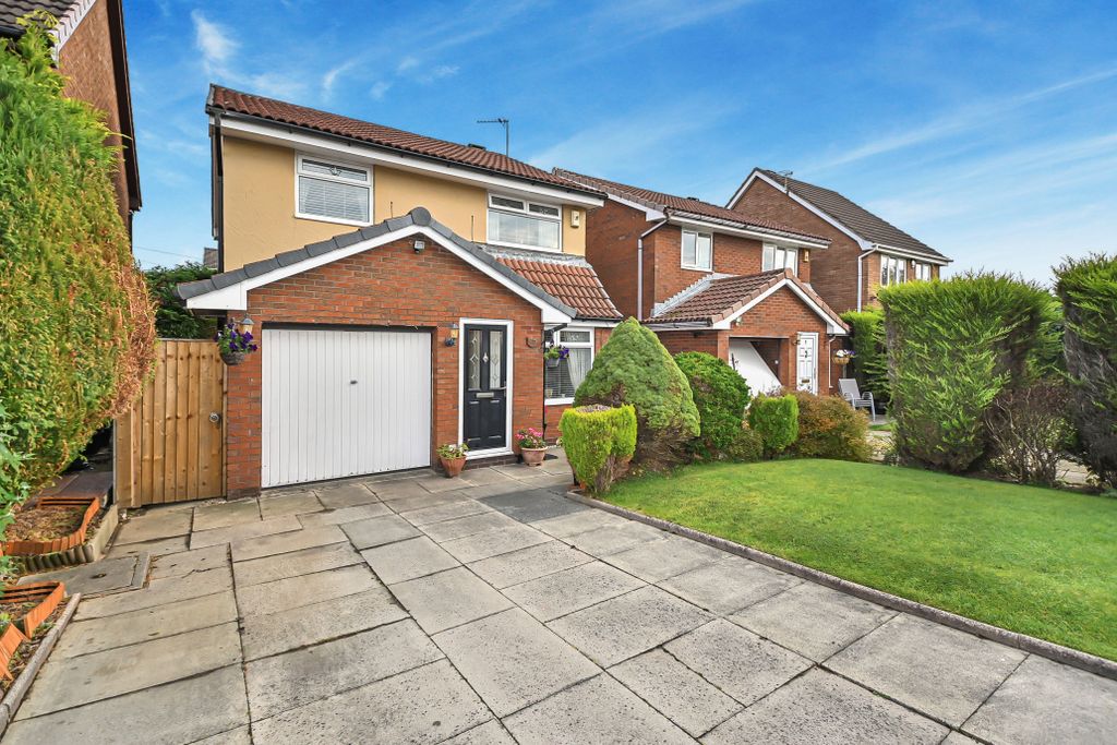 Property photo 2 of 31