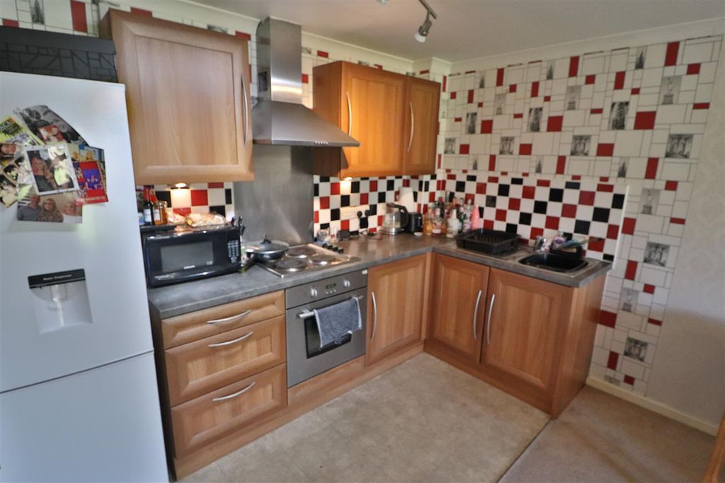 Property photo 2 of 6 3Zu1Wkl63Ekszr6F1Irilw-2.Jpg