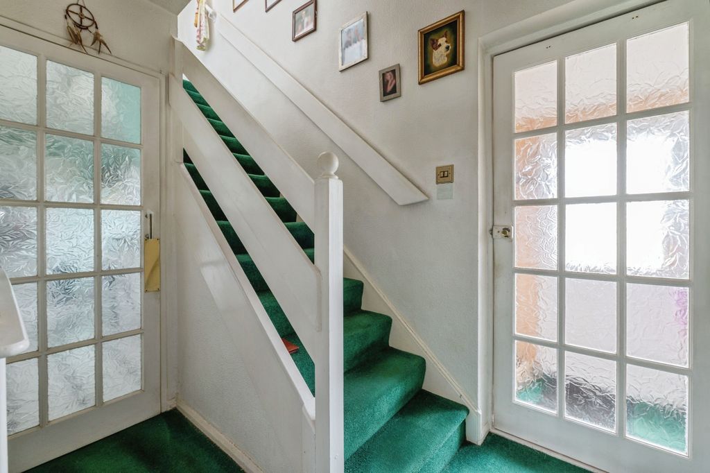 Property photo 2 of 15 Entrance Hallway