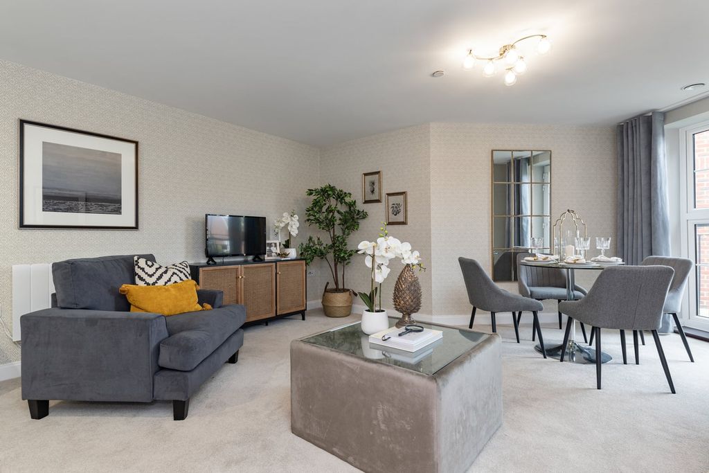 Property photo 1 of 9