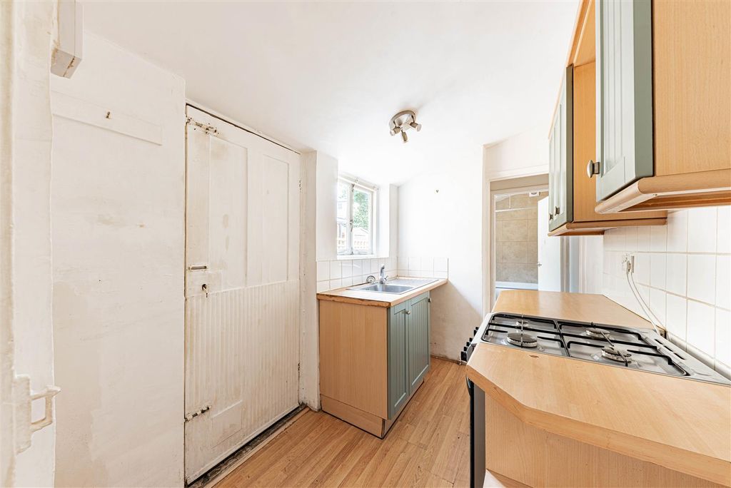 Property photo 3 of 9 3 38 L J Imaging-12.Jpg