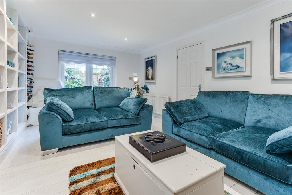 Property photo 2 of 34 Kelso-23 (2).Jpg