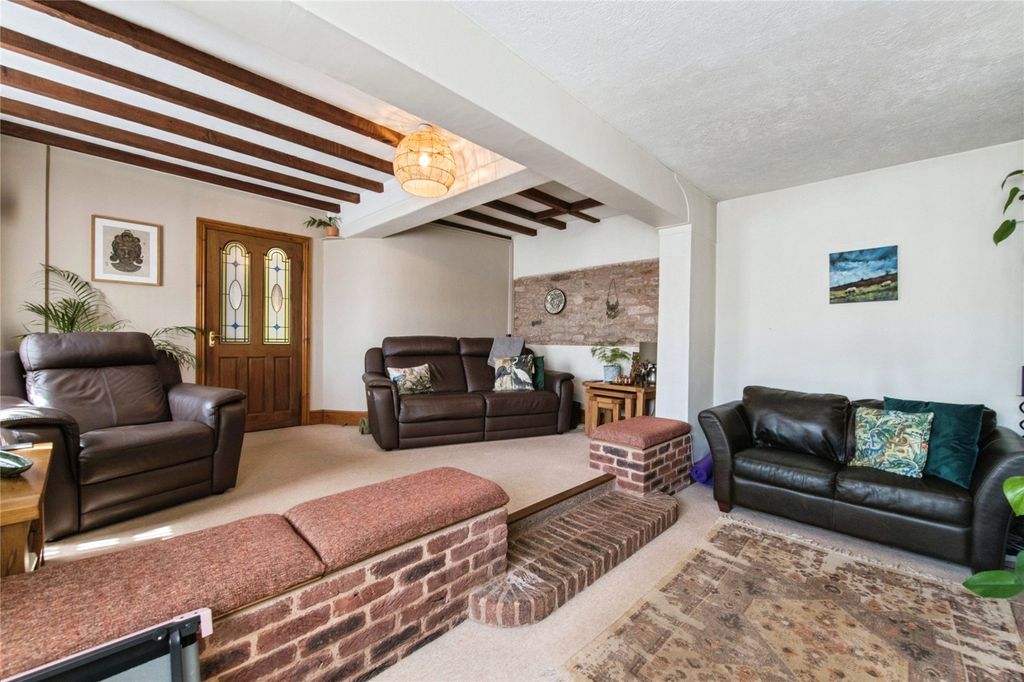 Property photo 3 of 24 Picture No. 21