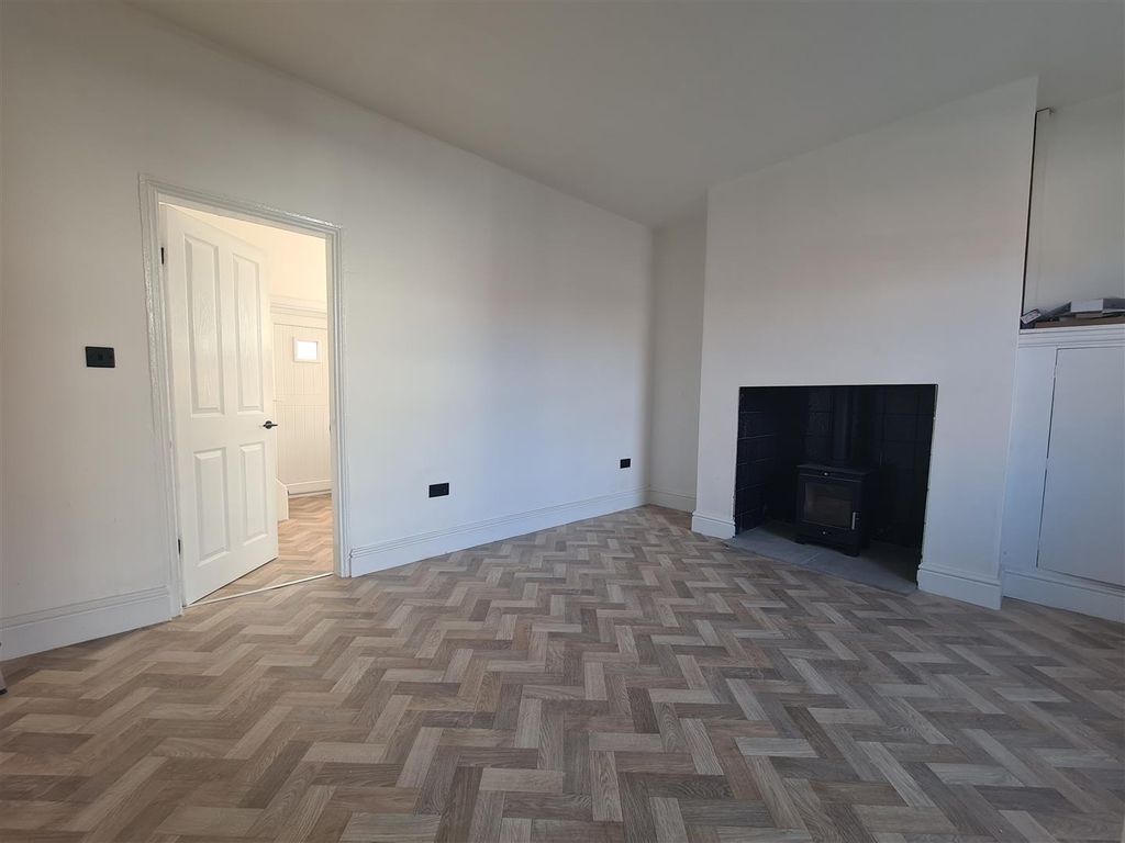 Property photo 3 of 9 20260318_090550.Jpg