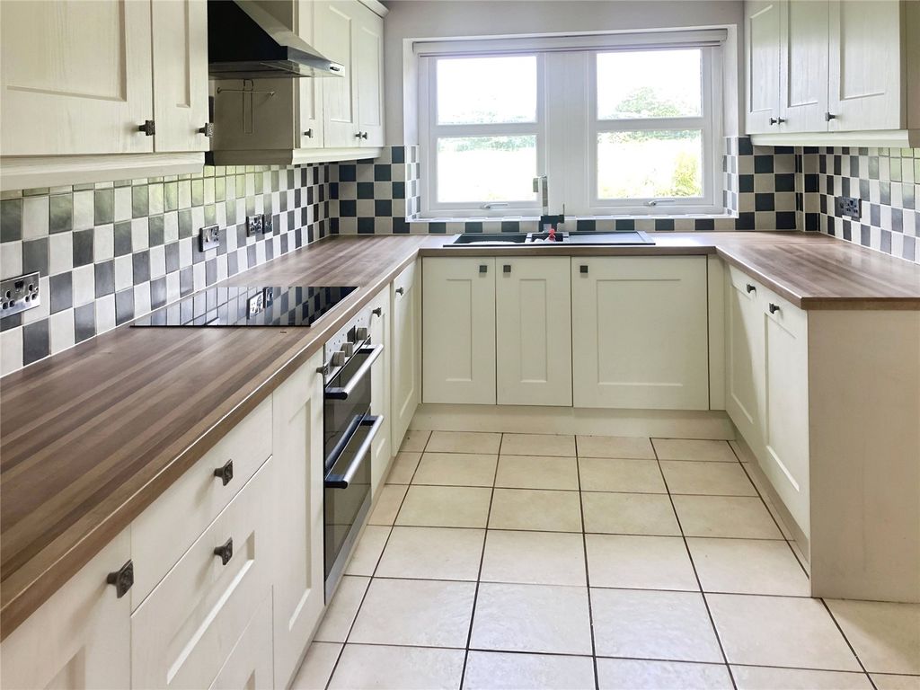 Property photo 2 of 13 Kitchen
