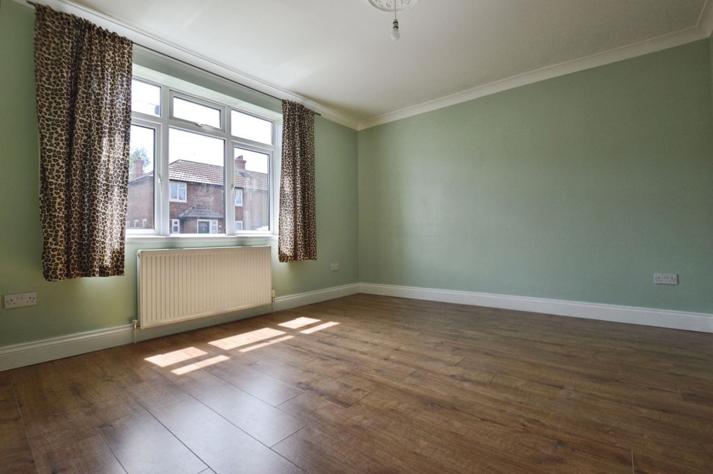 Property photo 1 of 12 Pbox-Img.Jpg