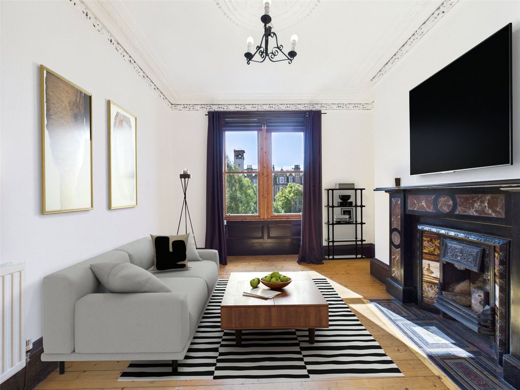 Property photo 2 of 34 Picture No. 13