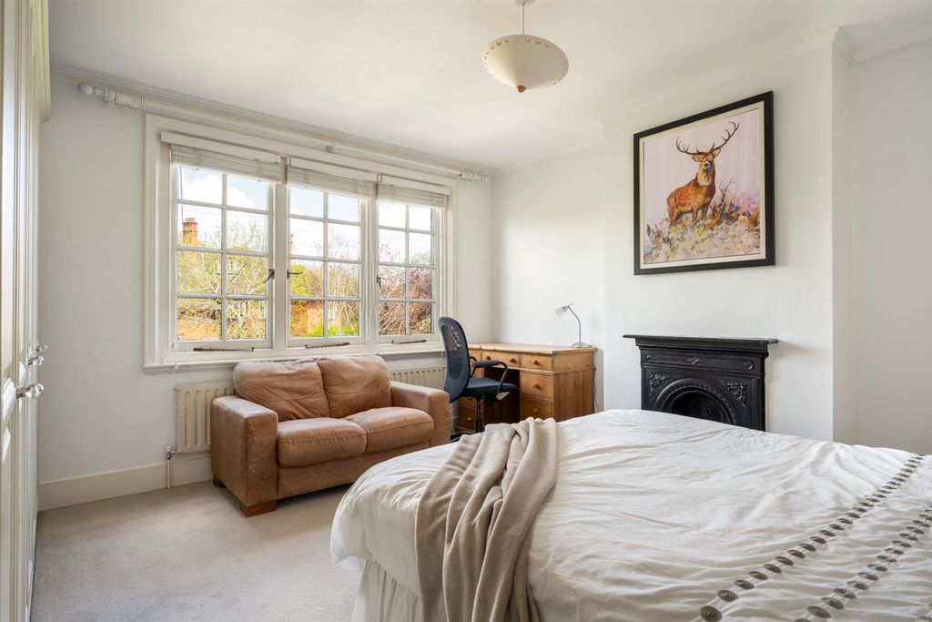 Additional image 18 of 6 bed detached house for saleBasmore Lane, Lower Shiplake, Henley-On-Thames RG9