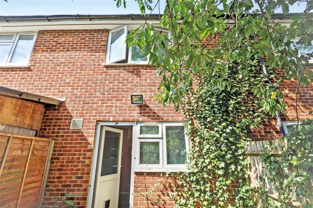 Property photo 2 of 5