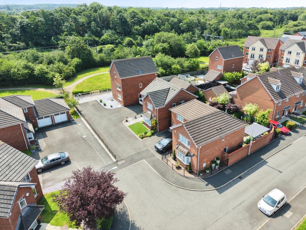 Property photo 2 of 49