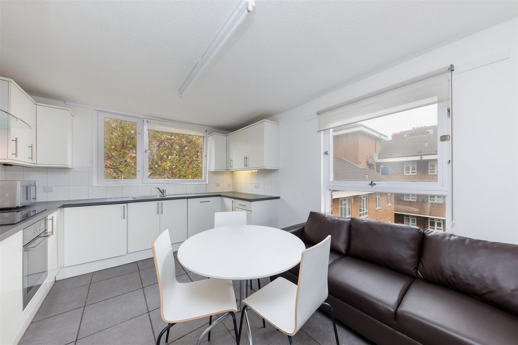 Property photo 3 of 11 4R3A8250.Jpg