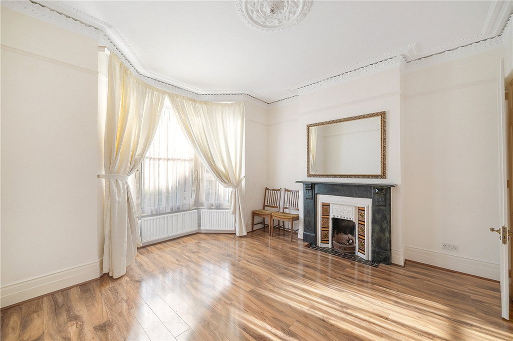 Property photo 3 of 14 Picture No. 04