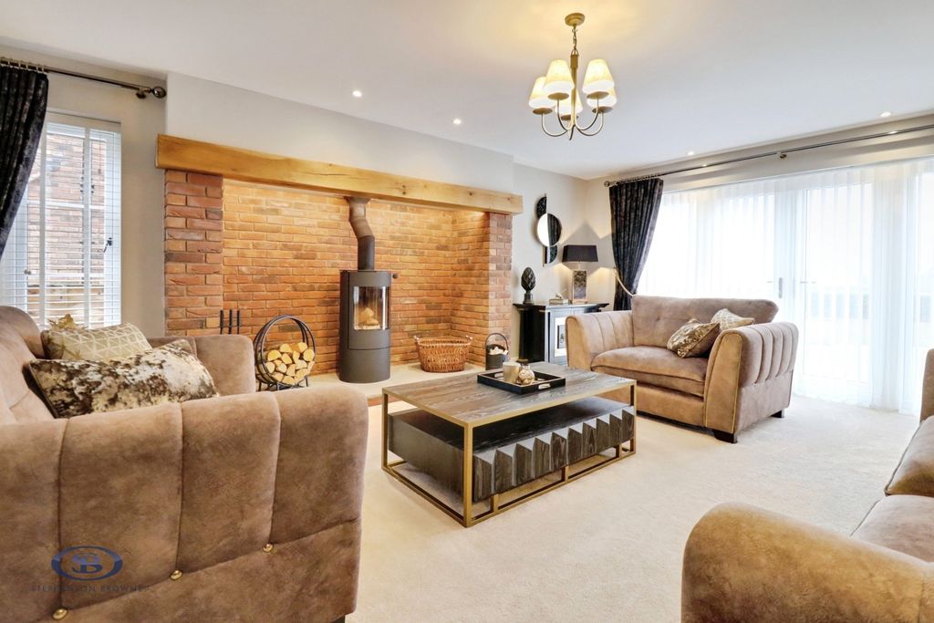 Property photo 2 of 48 Pbox-Img.Jpg