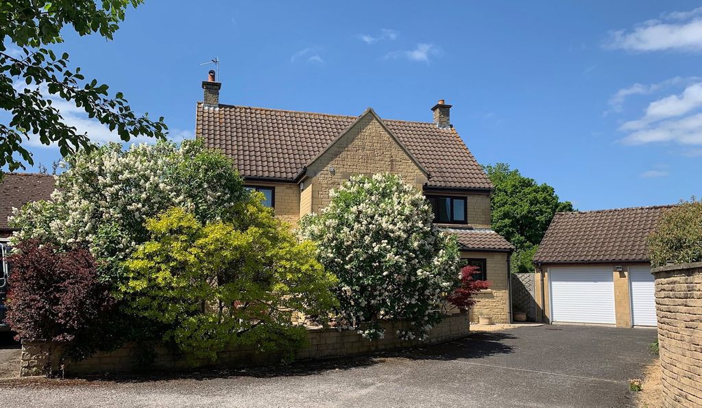 Property photo 1 of 26