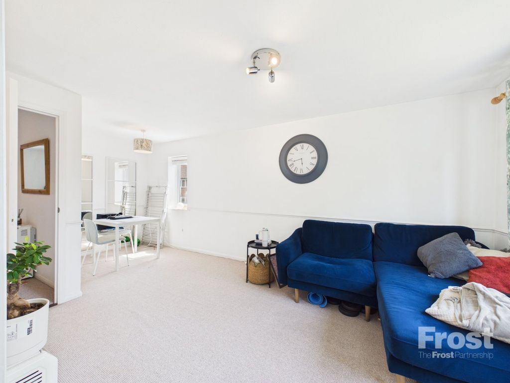 Property photo 3 of 10 Picture No. 27