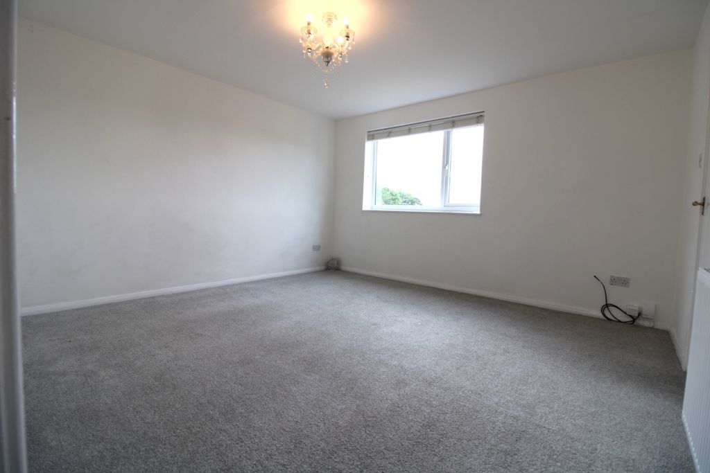 Property photo 3 of 13 C.Lo