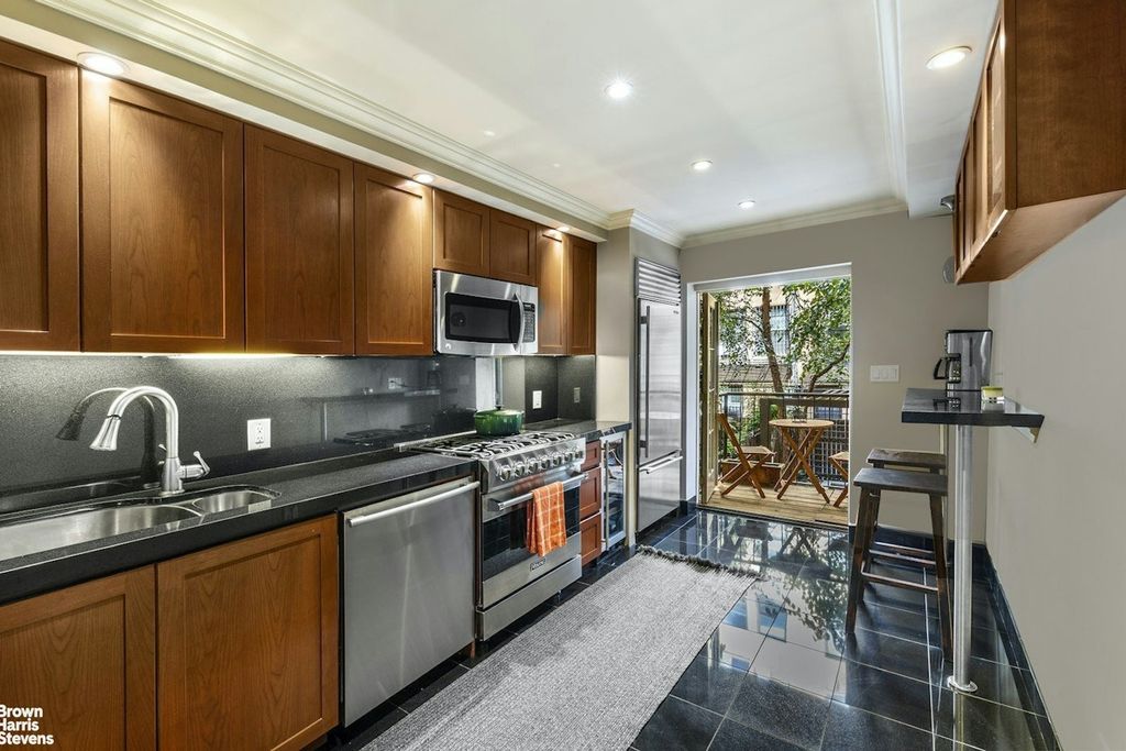 Property photo 3 of 11 <Alttext/>