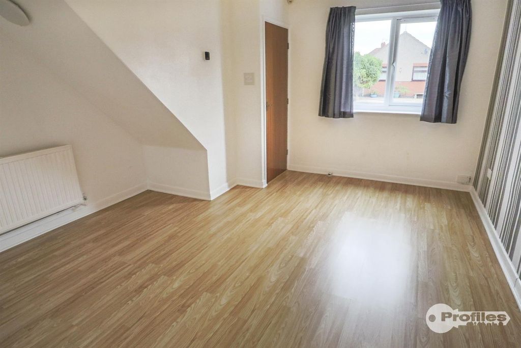 Property photo 2 of 13 Img_8125.Jpg