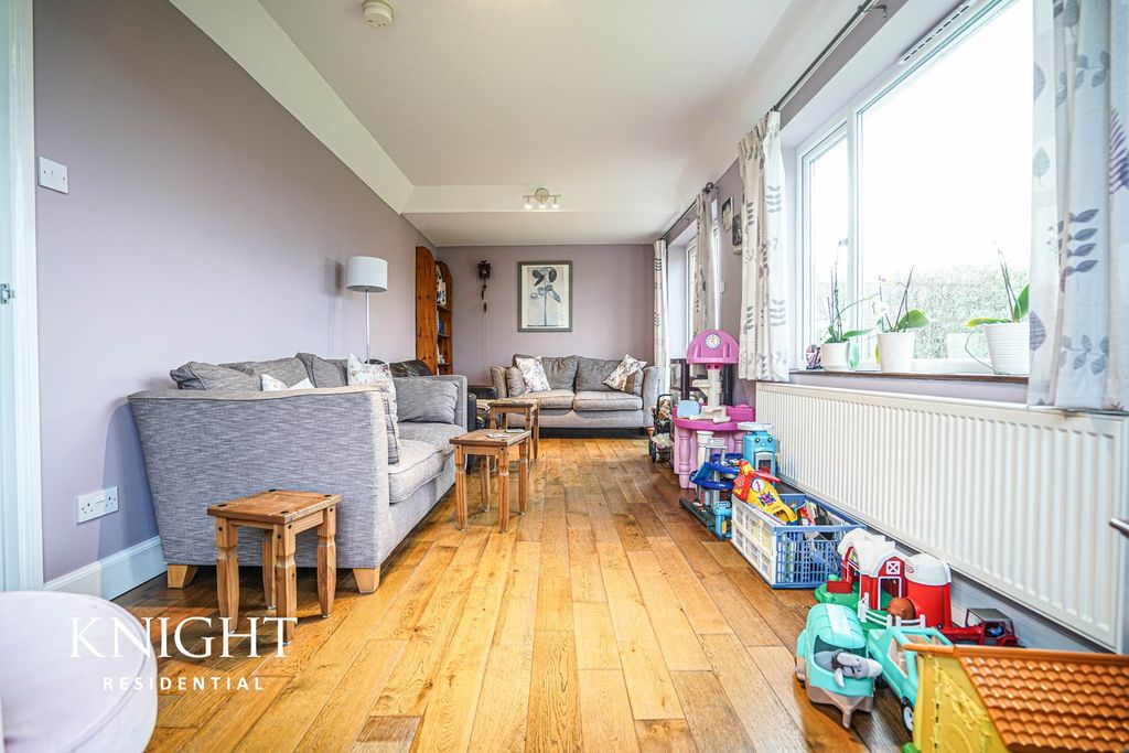 Property photo 3 of 30