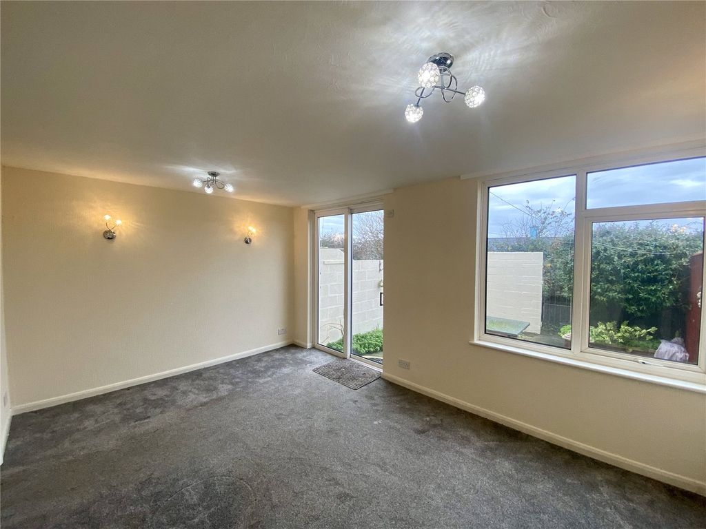 Property photo 2 of 20 Picture No. 26