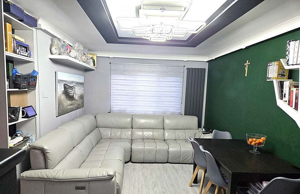 Property photo 3 of 18