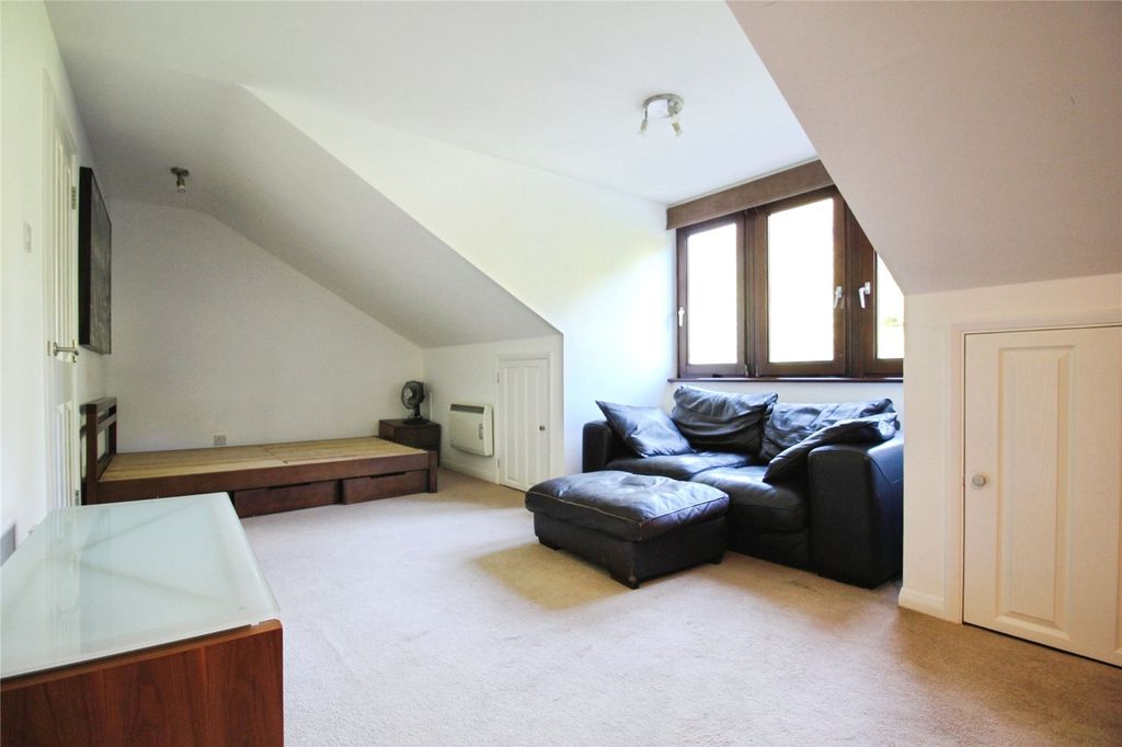 Property photo 2 of 6 Picture No. 08