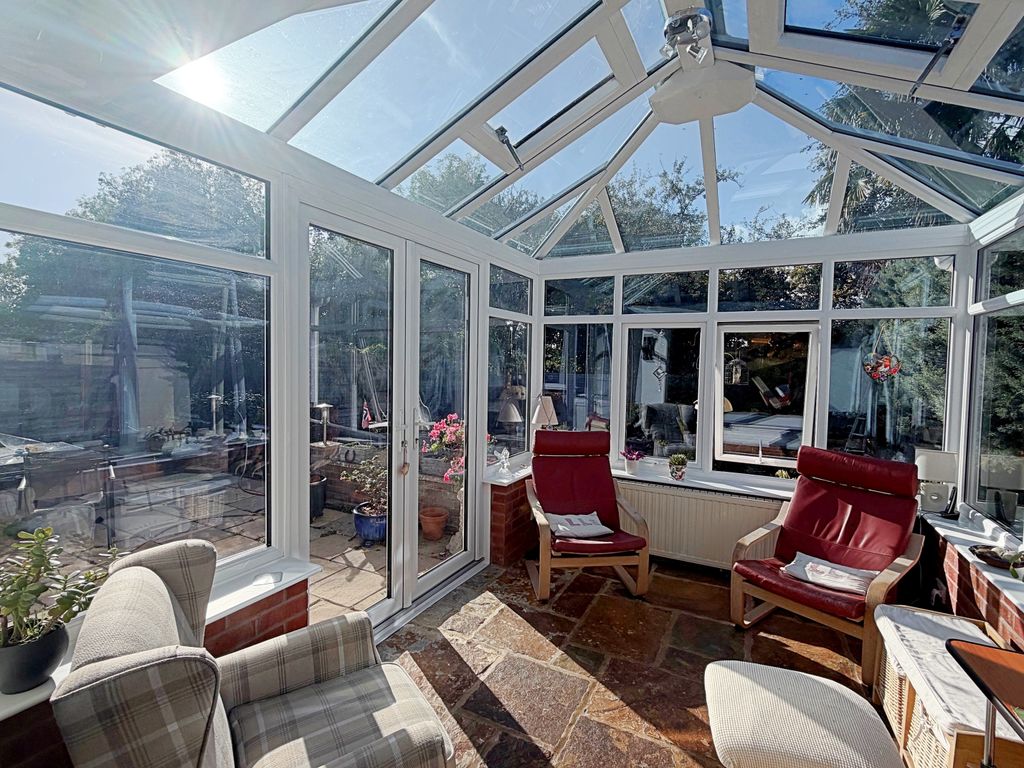 Property photo 3 of 13 Conservatory