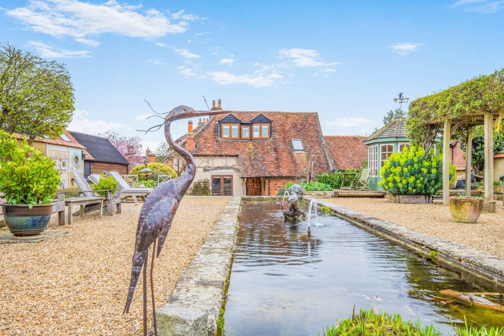 Property photo 3 of 47