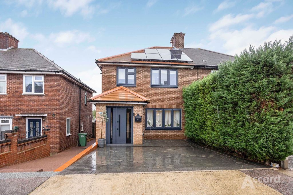 Property photo 1 of 26