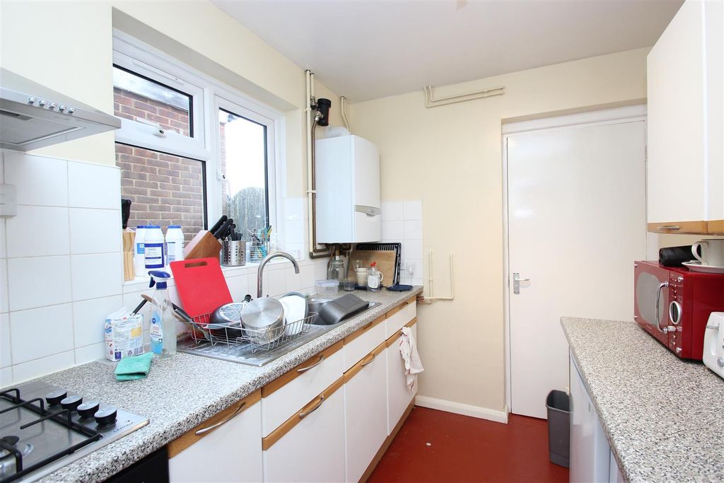 Property photo 2 of 11