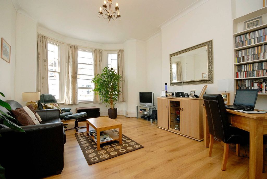 Property photo 1 of 6