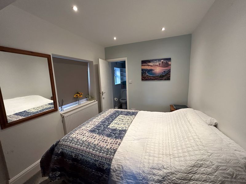 Property photo 3 of 6 Photo 2