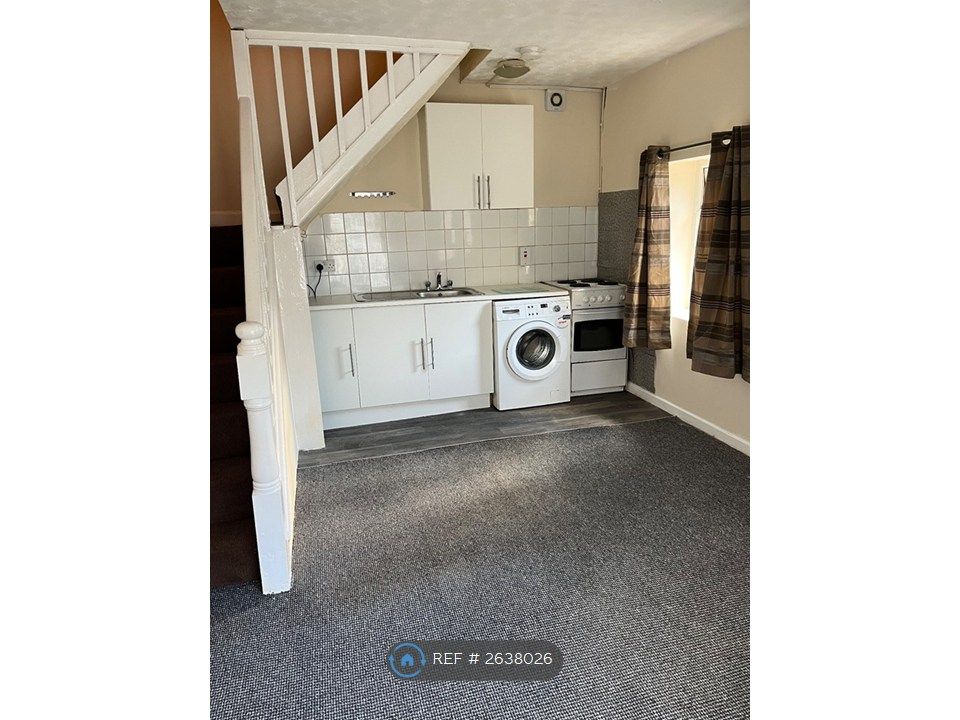 Property photo 3 of 8