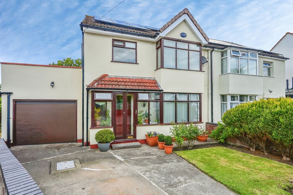 Property photo 1 of 19 Pbox-Img.Jpg