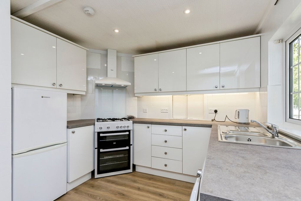 Property photo 2 of 13 Pbox-Img.Jpg