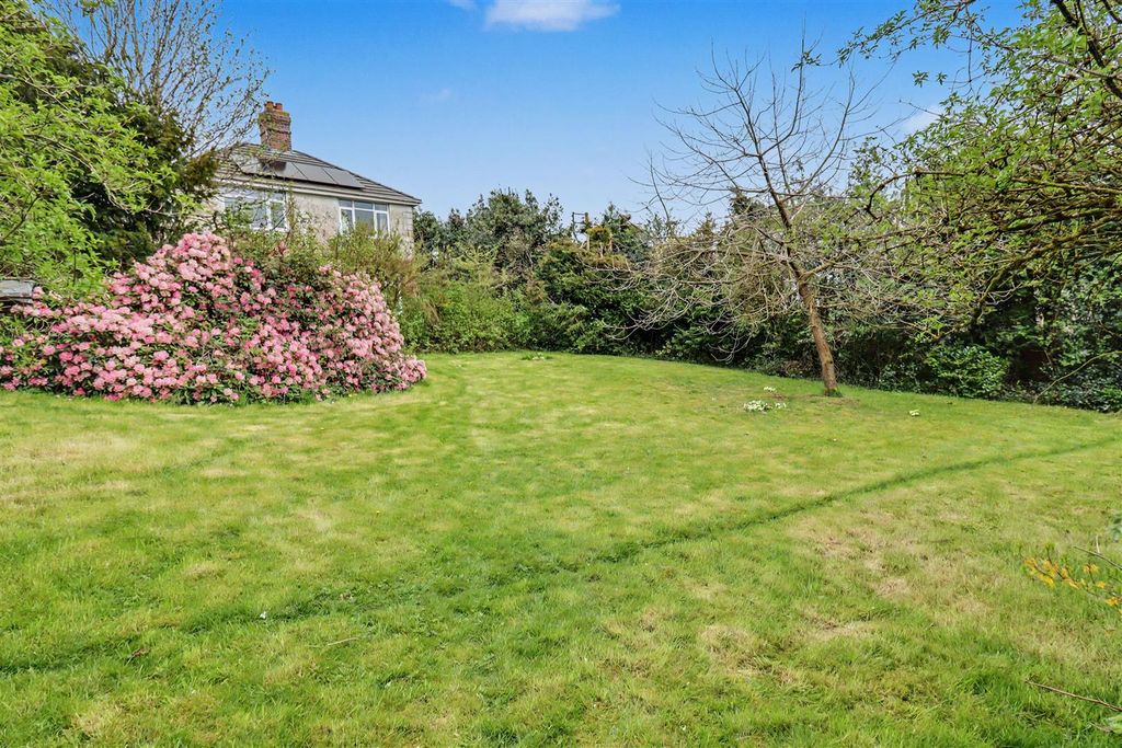 Property photo 3 of 9 Img_0018-Img_0020.Jpeg