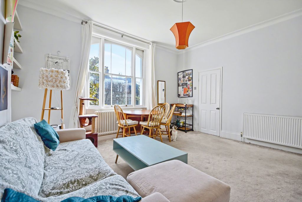 Property photo 3 of 7