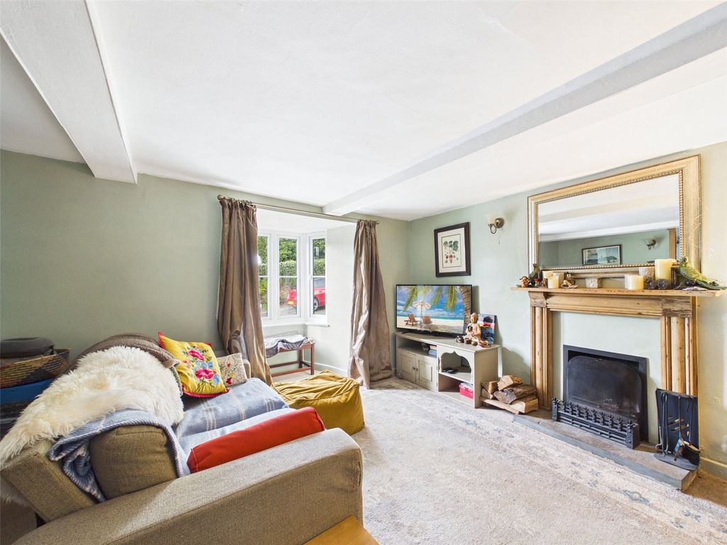 Property photo 3 of 13 Reception