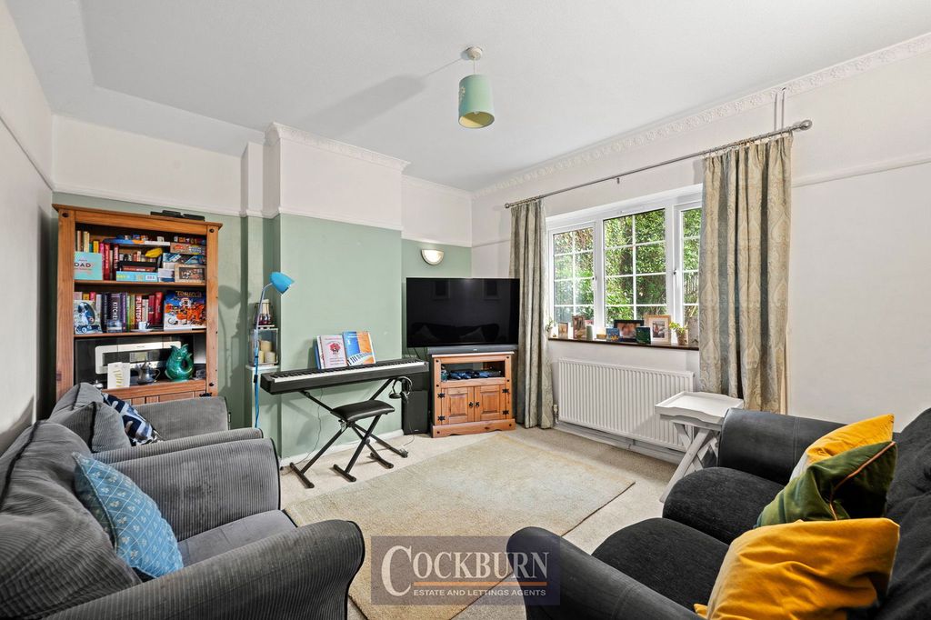 Property photo 2 of 17