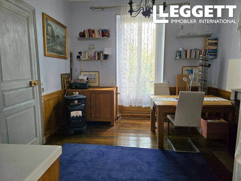 Property photo 3 of 10
