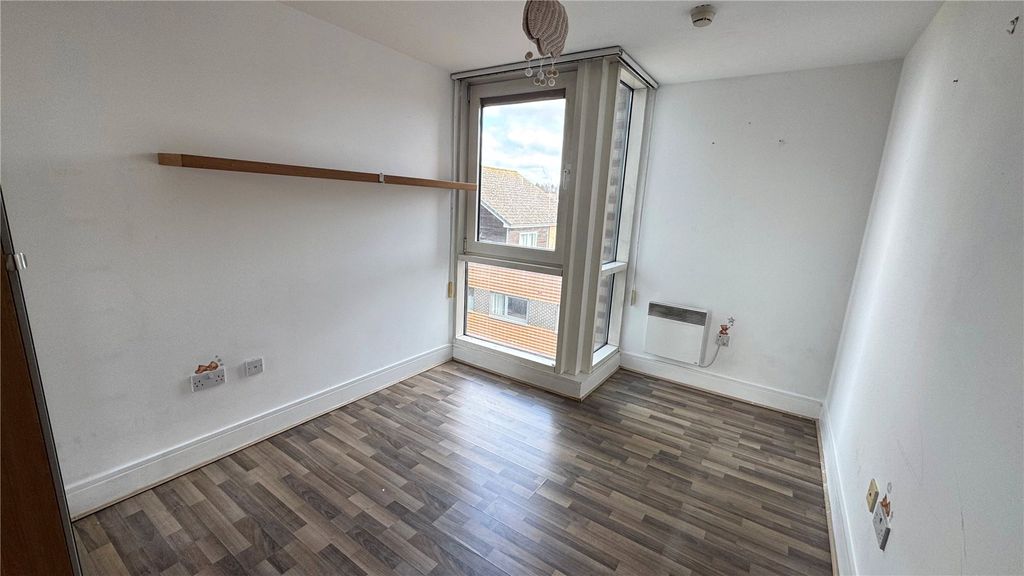 Property photo 3 of 18 Picture No. 35