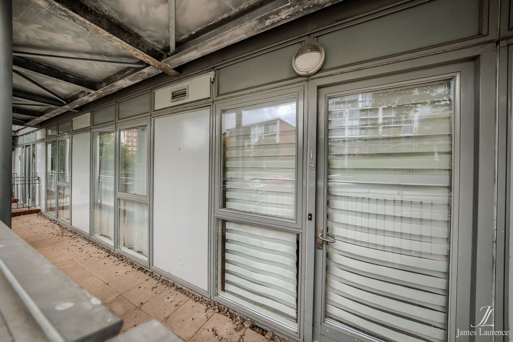 Property photo 2 of 8 Xh2S4813-Hdr(3)