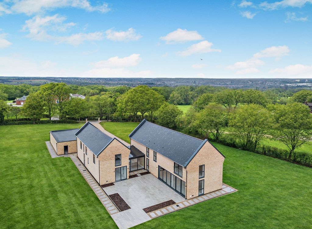 Property photo 1 of 16 Picture No. 14