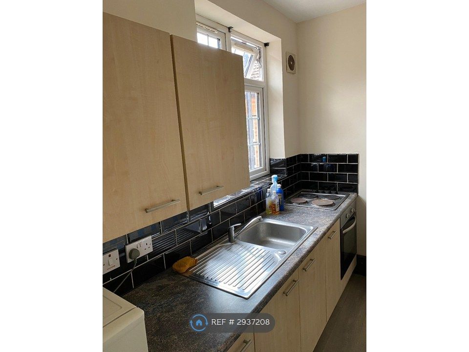 Property photo 3 of 6